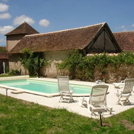 Villeneuve-sur-allier, 4 Pieces, 6 Personnes - Fr-1-489-245 *